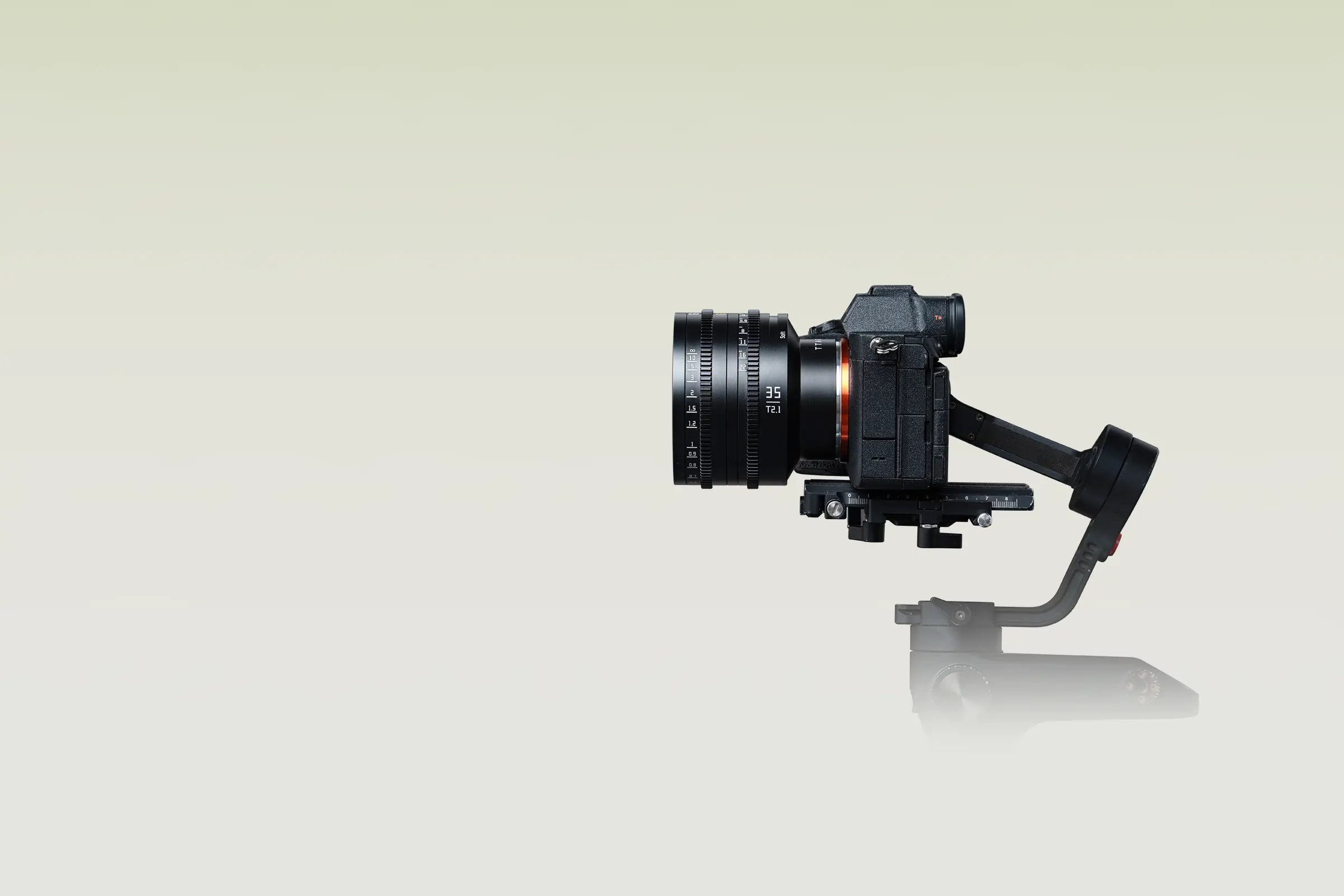 TTArtisan 35mm T2.1 Dual Bokeh Cine Lens