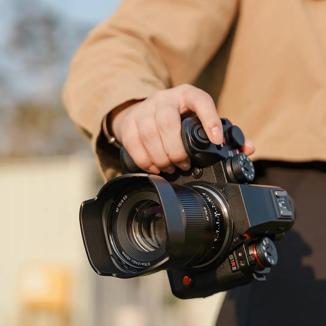 新品 TTArtisan AF 75mm F2 フルサイズ対応 ソニーEマウント 新品 TTArtisan AF 75mm F2 フルサイズ対応 ソニーEマウント